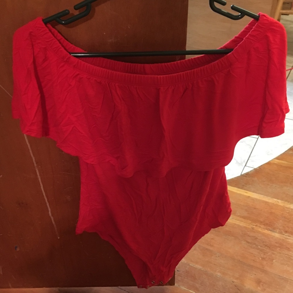Off the shoulder body suit - Red